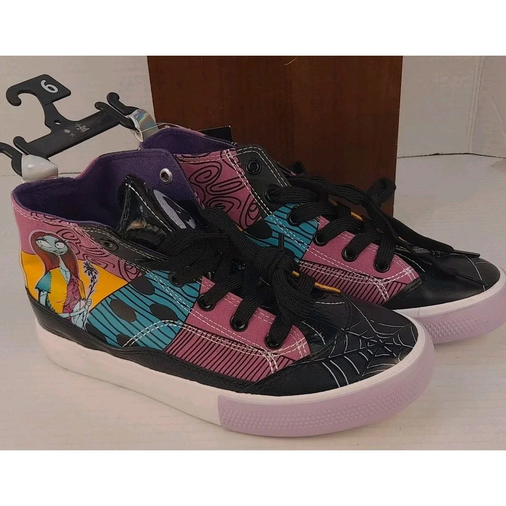 Disney The Nightmare Before Christmas Jack &‎ Sally High Top Shoes Size 6 NWT